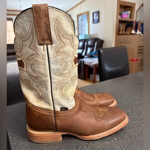 Reyme White and Brown Distressed Leather western Cowboy boots size 8.5 Men's